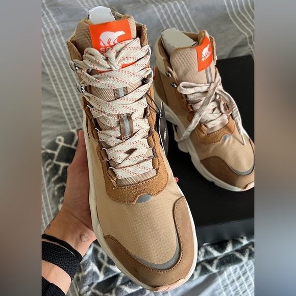 Sorel waterproof boot - Picture 9 of 9